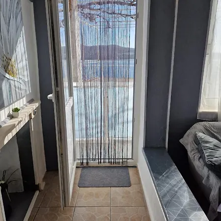 Apartment Ana Lozica With Terrace