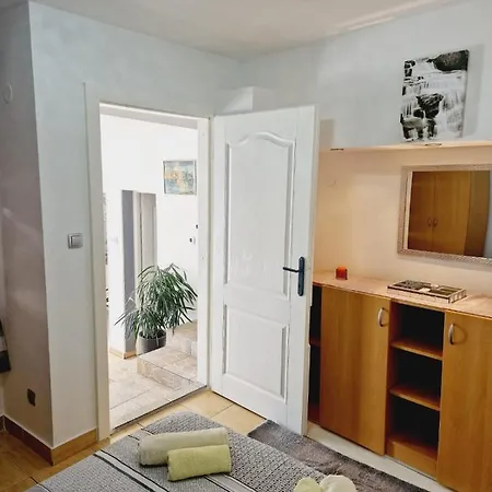 Ana Lozica With Terrace Apartment